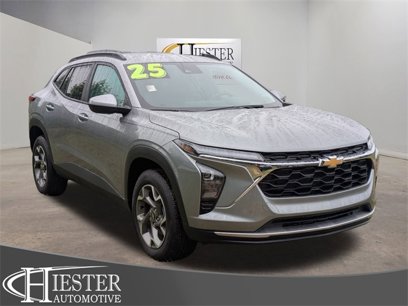 New 2025 Chevrolet Trax LT w/ Driver Confidence Package