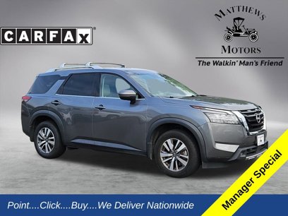 Used 2022 Nissan Pathfinder SL