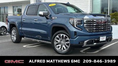 New 2025 GMC Sierra 1500 Denali