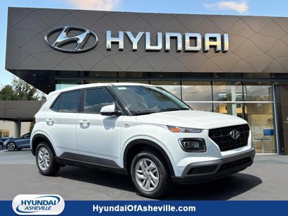 New 2025 Hyundai Venue SE