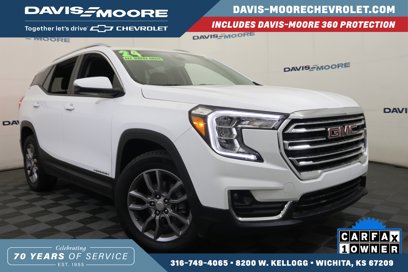 Used 2024 GMC Terrain SLT