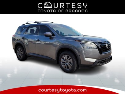 Used 2025 Nissan Pathfinder SV w/ Black Appearance Package