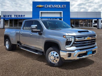 New 2025 Chevrolet Silverado 3500 LTZ w/ LTZ Convenience Package