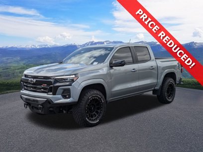 Used 2024 Chevrolet Colorado Z71 w/ Z71 Convenience Package 2