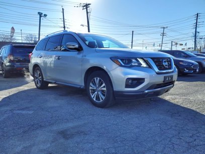 Used 2017 Nissan Pathfinder SV