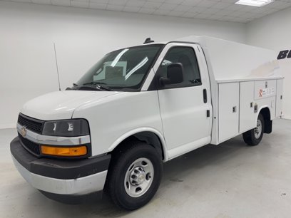 New 2025 Chevrolet Express 3500 w/ Power Convenience Package