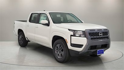 New 2025 Nissan Frontier SV