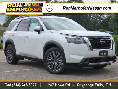 New 2025 Nissan Pathfinder SL w/ SL Premium Package