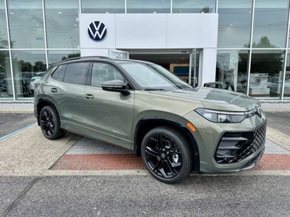 New 2025 Volkswagen Tiguan SE R-Line