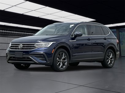 Used 2023 Volkswagen Tiguan SE w/ Panoramic Sunroof Package