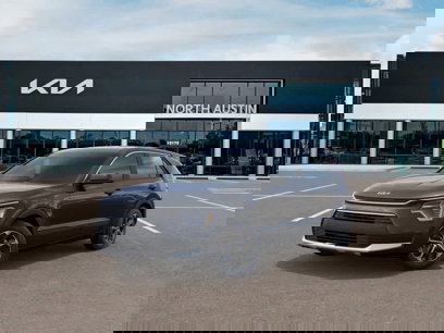 New 2025 Kia Niro LX
