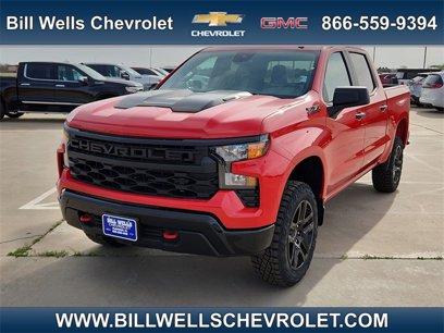 New 2025 Chevrolet Silverado 1500 Custom Trail Boss w/ LPO, Dark Essentials Package