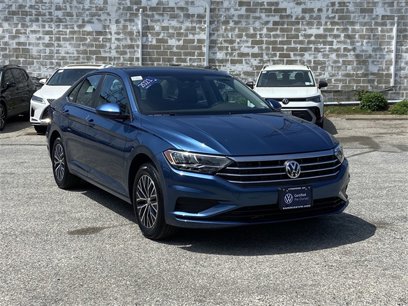 Used 2021 Volkswagen Jetta SE w/ SE Cold Weather Package