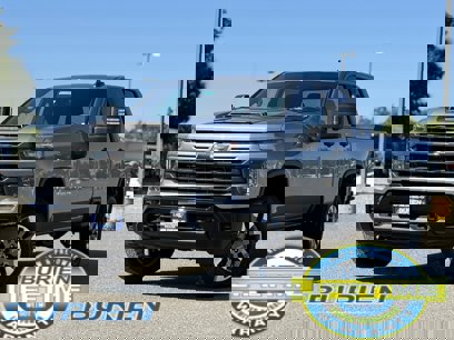 New 2025 Chevrolet Silverado 2500 Custom w/ Custom Value Package