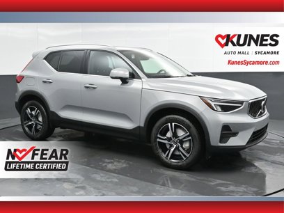 New 2025 Volvo XC40 B5 Core w/ Climate Package