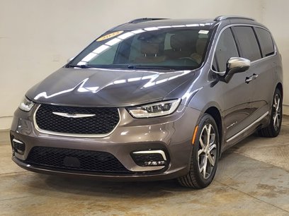 Used 2022 Chrysler Pacifica Pinnacle