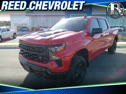 New 2025 Chevrolet Silverado 1500 Custom Trail Boss w/ LPO, Dark Essentials Package