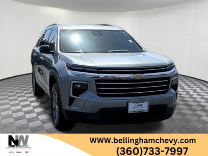 Used 2024 Chevrolet Traverse LT