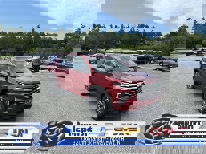 New 2025 Chevrolet Traverse LT w/ Enhanced Driving Package