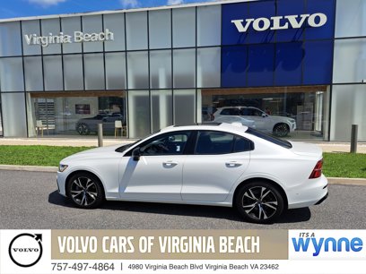 New 2025 Volvo S60 B5 Plus w/ Climate Package