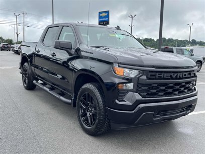 New 2025 Chevrolet Silverado 1500 Custom w/ Turbomax Blackout Package