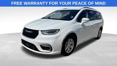 Used 2022 Chrysler Pacifica Touring-L