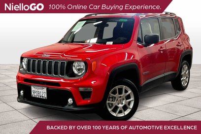 Used 2023 Jeep Renegade Latitude w/ Sun & Fun Group