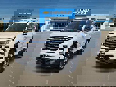 New 2025 Chevrolet Traverse LT w/ Enhanced Driving Package