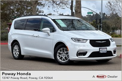 Used 2022 Chrysler Pacifica Touring-L