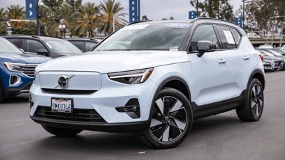 Used 2024 Volvo XC40 Recharge Plus w/ Protection Package Premier