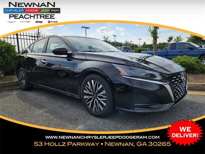 Used 2023 Nissan Altima 2.5 SV