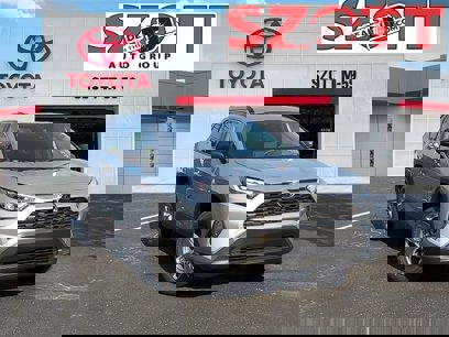 New 2025 Toyota RAV4 LE