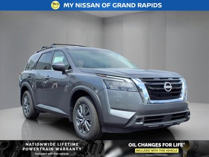 New 2025 Nissan Pathfinder SV