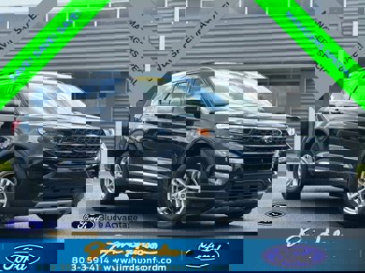 Certified 2022 Ford Explorer XLT w/ Equipment Group 202A