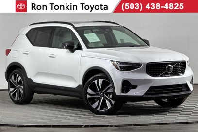 Used 2024 Volvo XC40 B5 Ultimate w/ Protection Package Premier