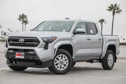 New 2025 Toyota Tacoma SR5