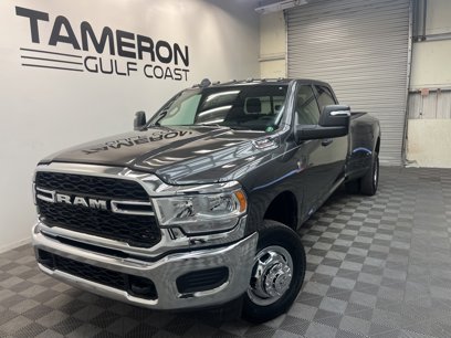 New 2024 RAM 3500 Tradesman w/ Chrome Appearance Group