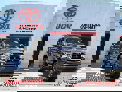 Used 2023 Toyota Tacoma SR5