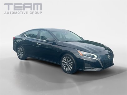 Used 2024 Nissan Altima 2.5 SV