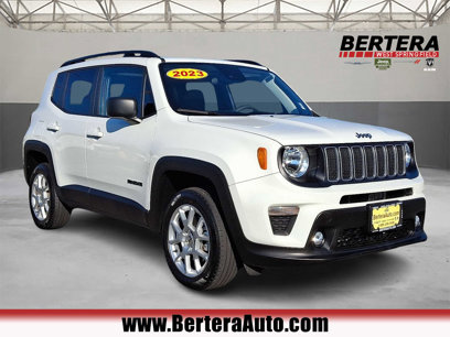 Used 2023 Jeep Renegade Latitude w/ Sun & Fun Group