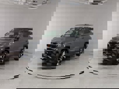 Certified 2024 Volkswagen Taos SE w/ Panoramic Sunroof Package