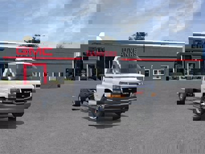 New 2025 GMC Savana 3500 w/ Power Convenience Package