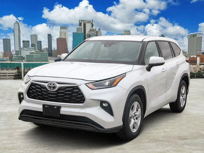 Used 2024 Toyota Highlander LE