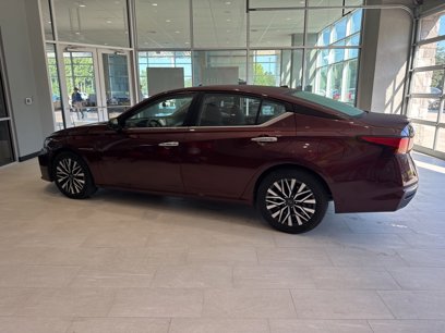 Used 2024 Nissan Altima 2.5 SV