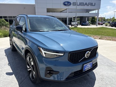 Used 2025 Volvo XC40 B5 Ultra w/ Climate Package