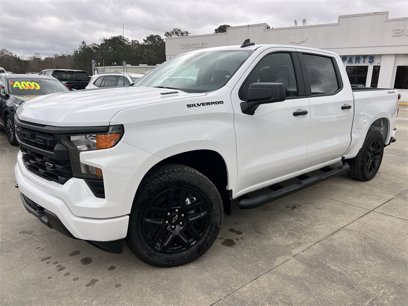 New 2025 Chevrolet Silverado 1500 Custom w/ Turbomax Blackout Package