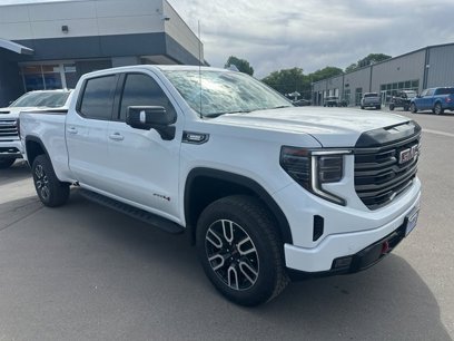 New 2025 GMC Sierra 1500 AT4 w/ AT4 Premium Package