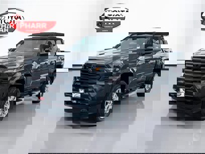 New 2025 Toyota Tacoma SR5