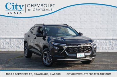 New 2025 Chevrolet Trax LT w/ LPO, Blackout Package
