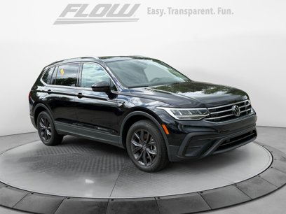 Certified 2022 Volkswagen Tiguan SE w/ Panoramic Sunroof Package